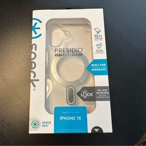 Speck White Presidio2 Grip Case for iPhone 16